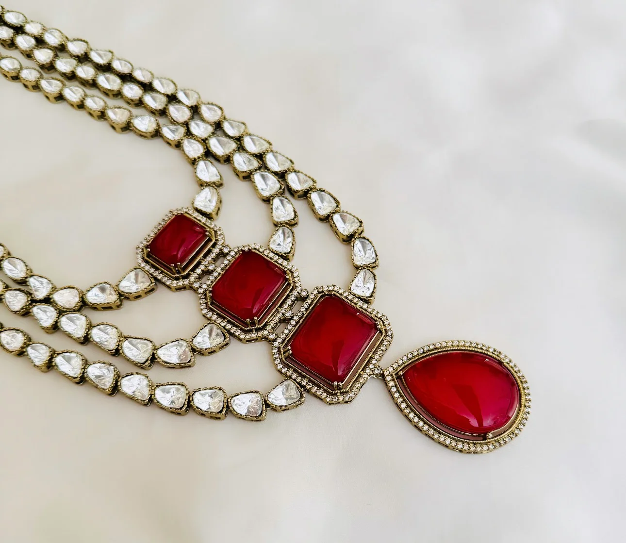 Eleanor 3 layer Necklace Set - Image 6