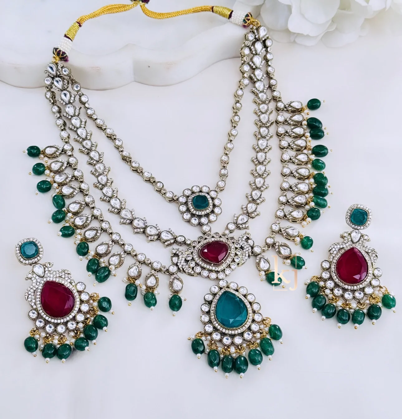 Hezal necklace set - Image 4