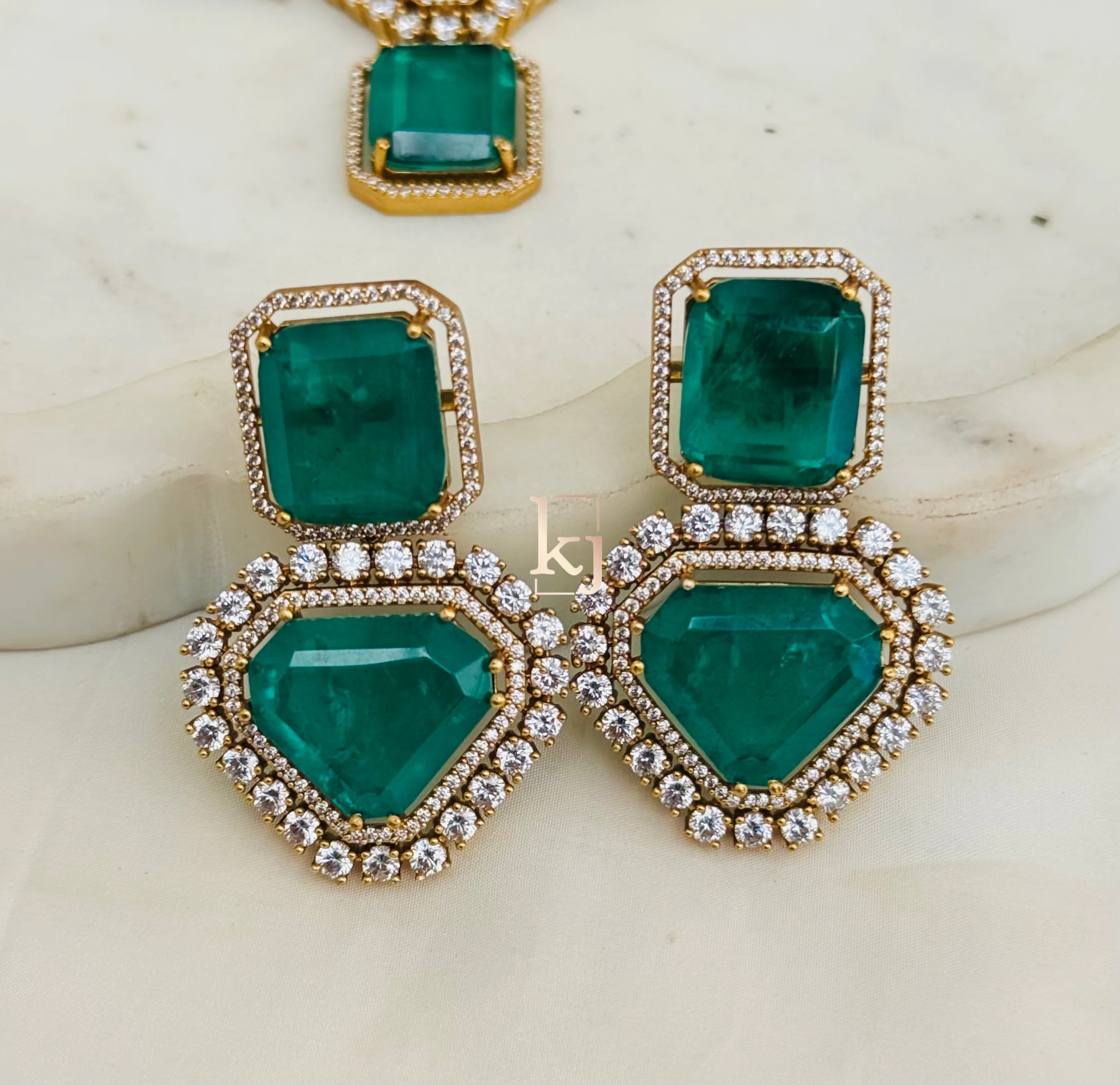 Hyunda necklace set - Image 6