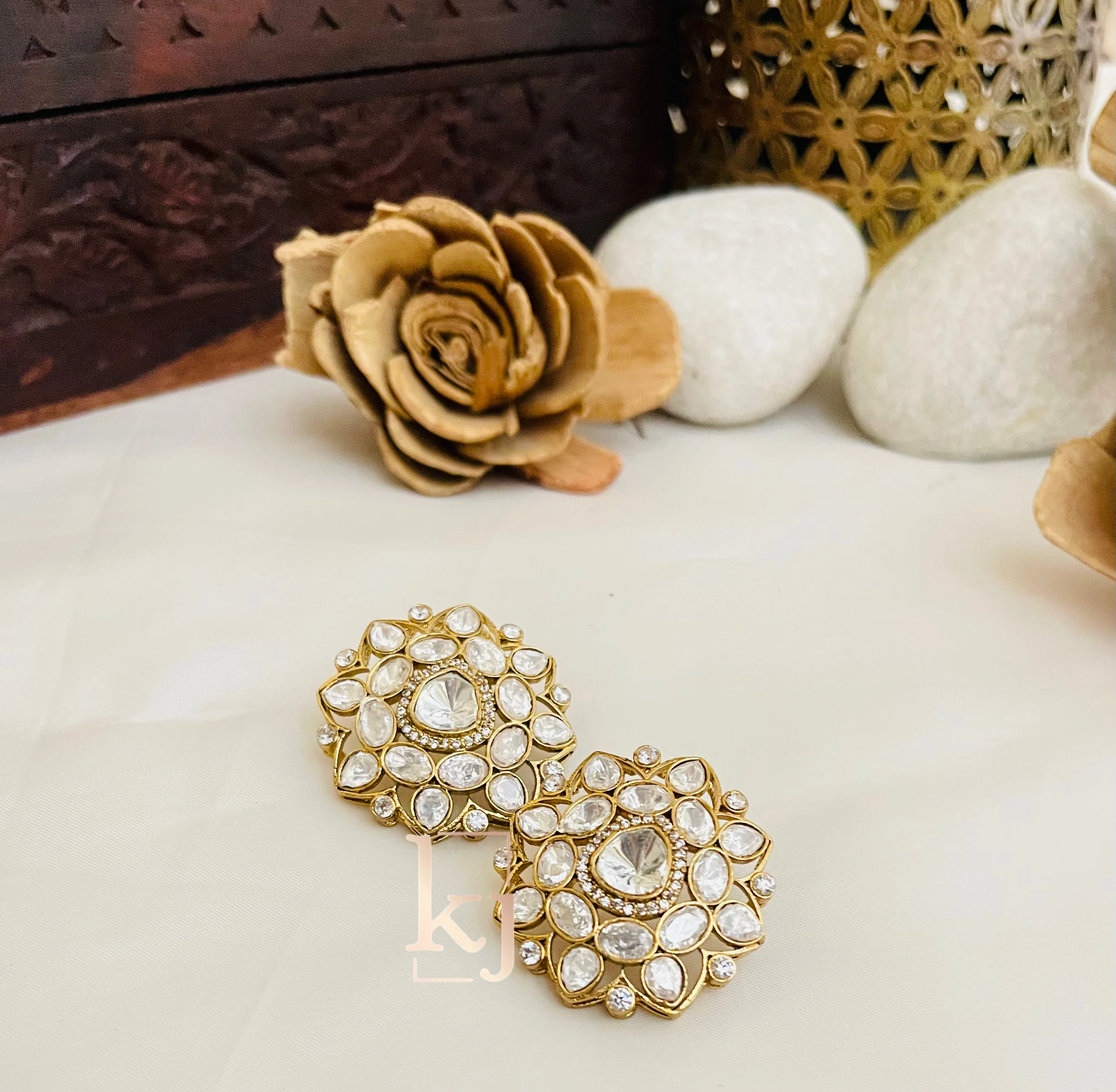 Ishana studs - Image 2