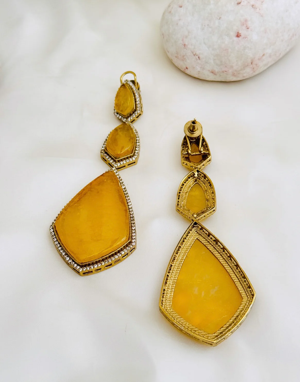 Kshiti Earrings set - Image 4