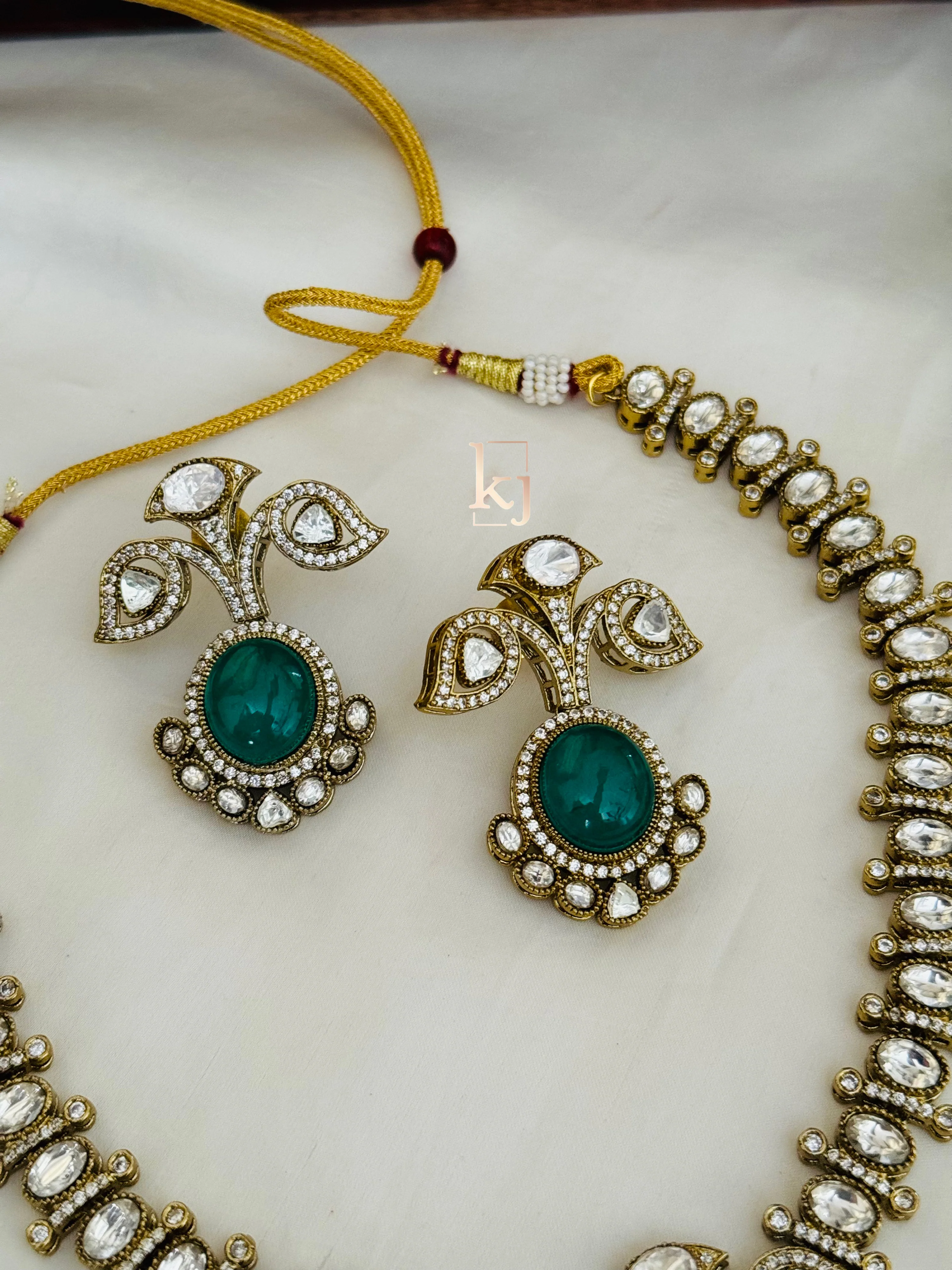 Hannah necklace set - Image 5