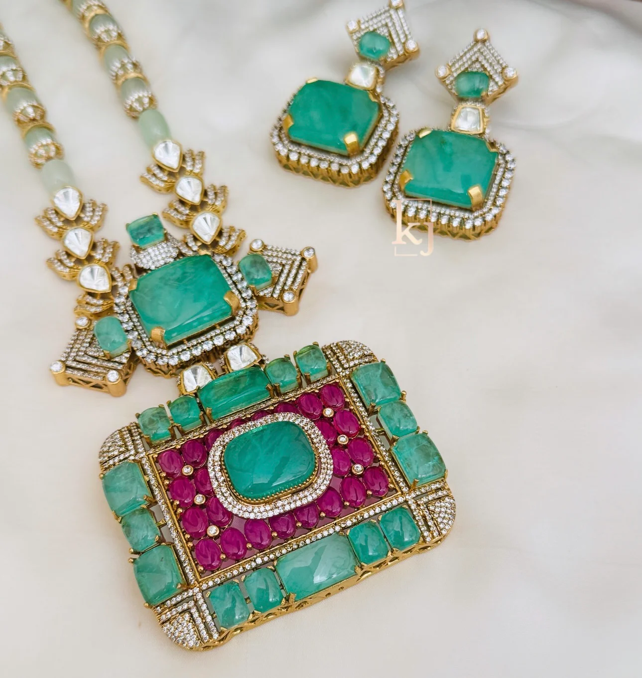 Macy pendant set - Image 6