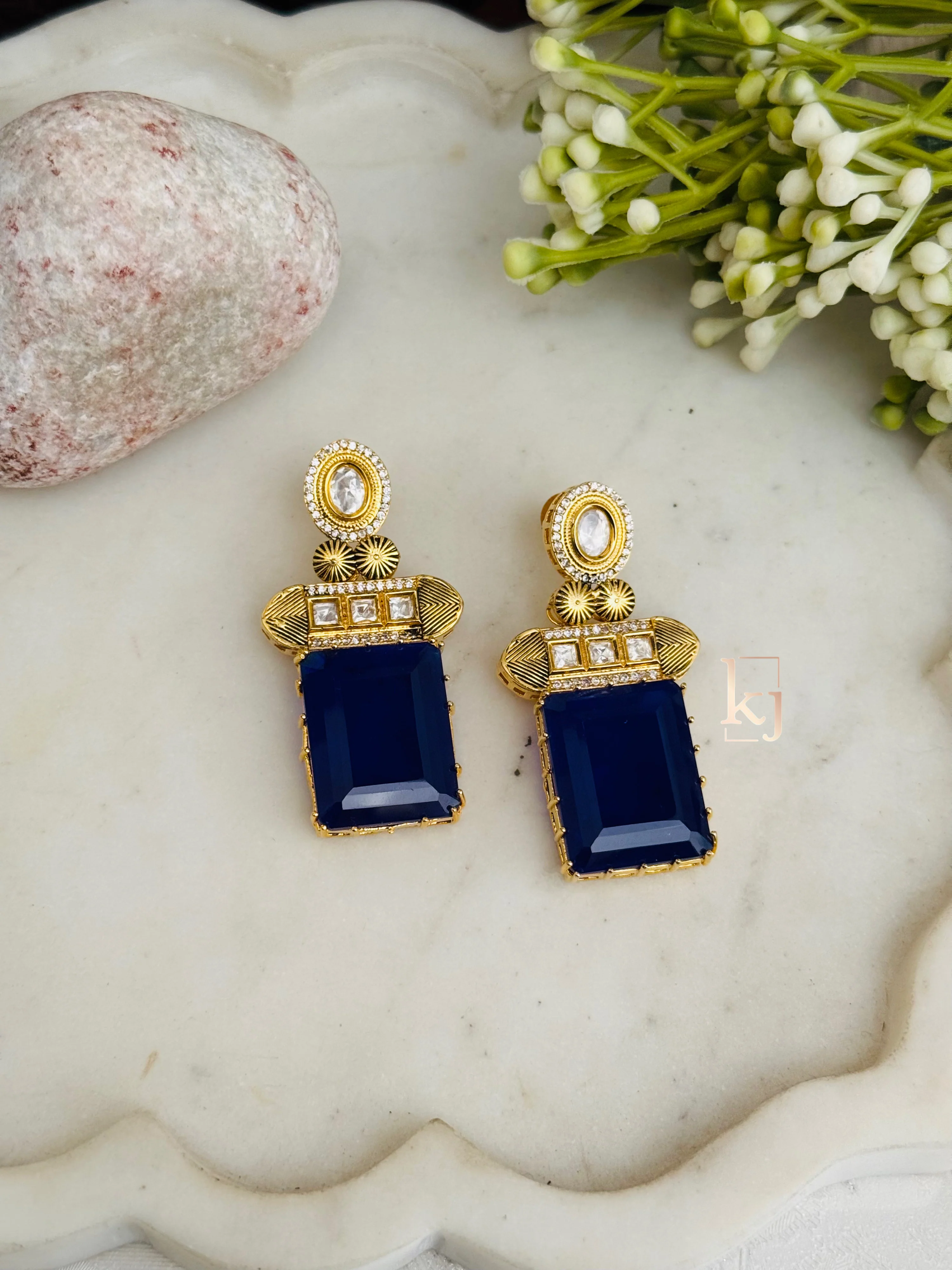 Mira Stone Earrings - Image 3