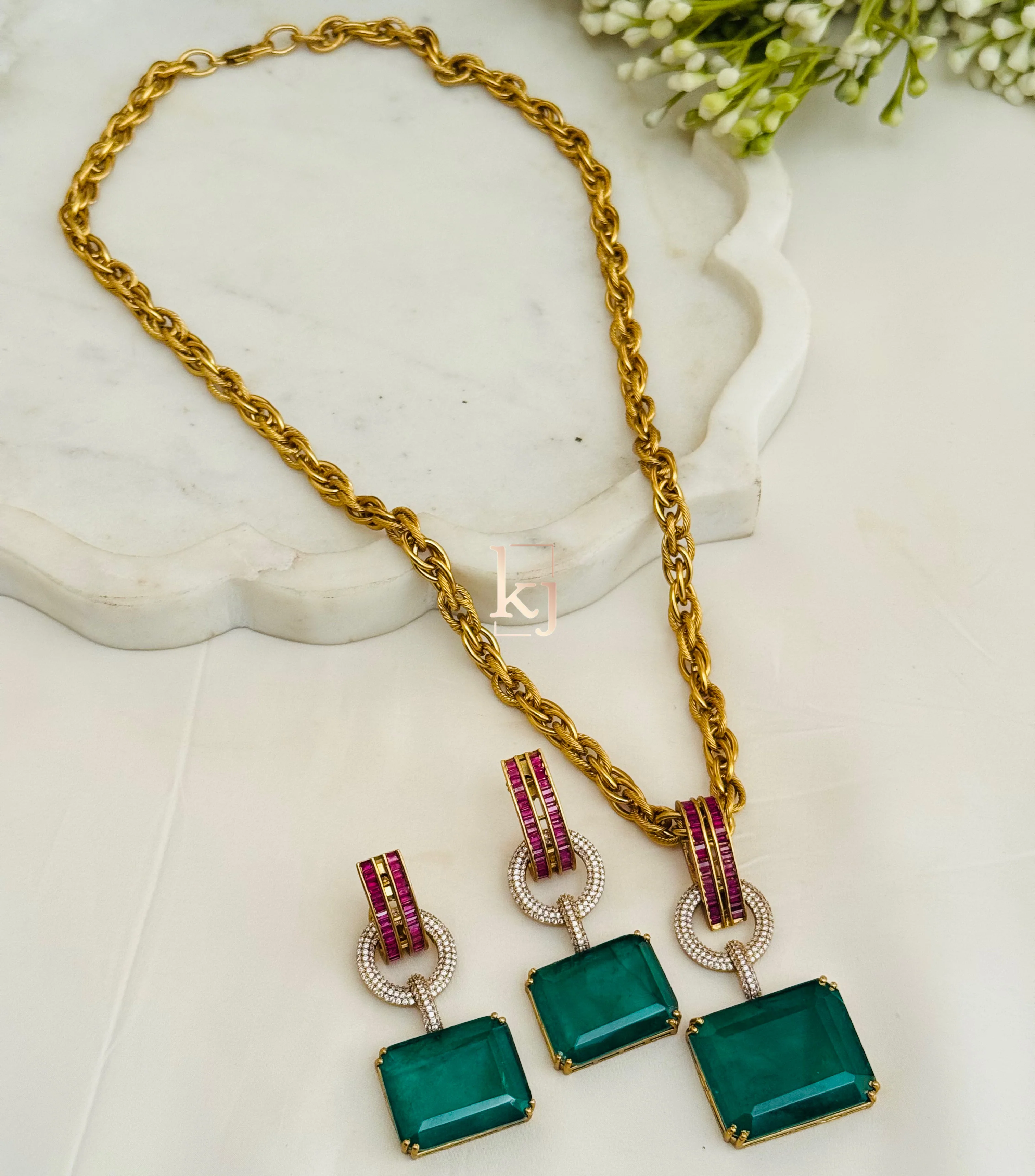 Pryun pendant set - Image 4